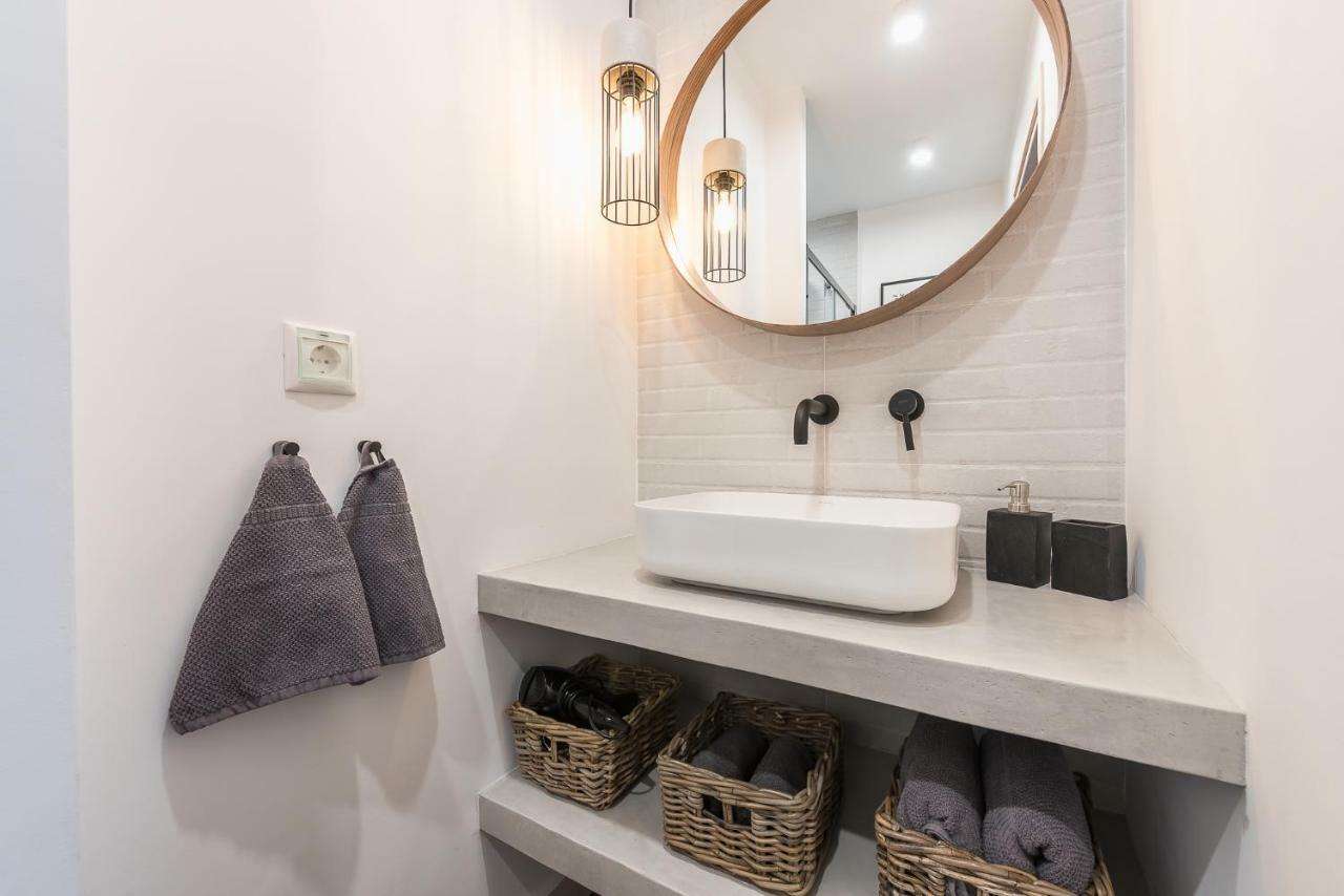 "Sunbow Olive"- Boutique Apartment In Dowtown Атина Екстериор снимка